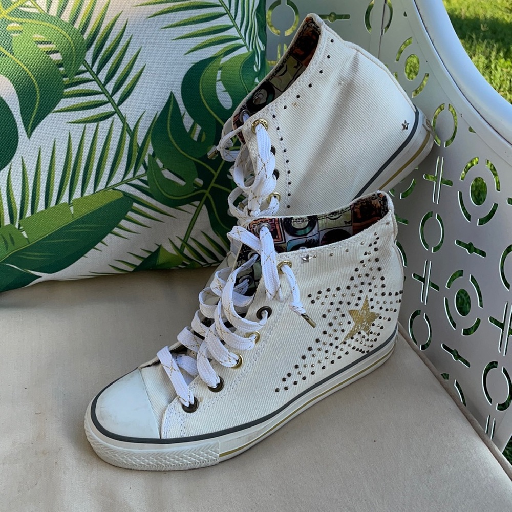 Sketchers hightop Wedge Sneaker